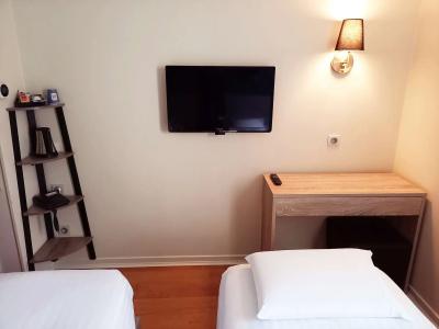 Kyriad Nîmes Ouest A9 - 4