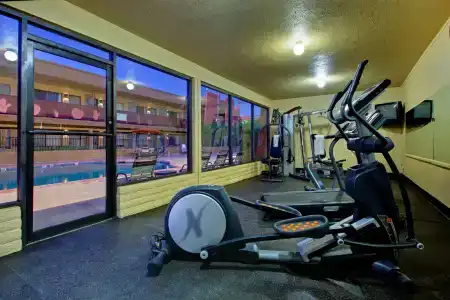 Best Western Royal Sun Inn & Suites - 22