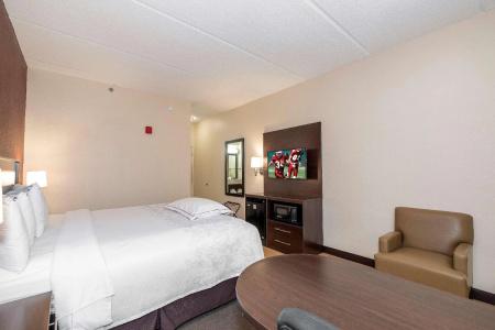Red Roof Inn Plus+ – Southpoint - 40