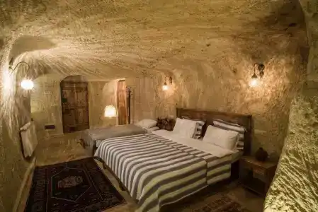 Atilla's Cave - 114