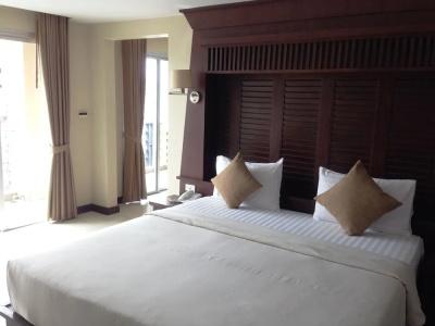 August Suites - 57