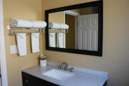 Carmel Wayfarer Inn - 34