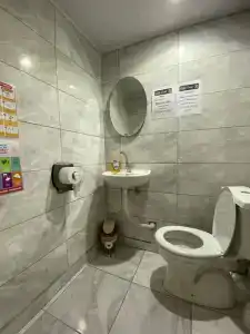 Gold Coast Hostel - 7