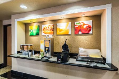 Quality Inn - 9