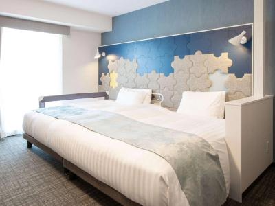 Comfort Suites Tokyo Bay - 3