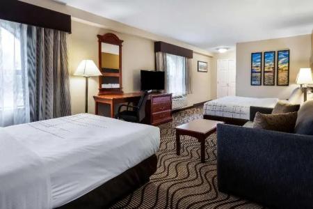 La Quinta Inn by Wyndham near Cedar Point - 26