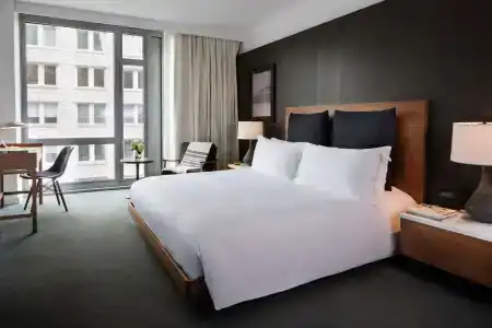 Smyth Tribeca - 63