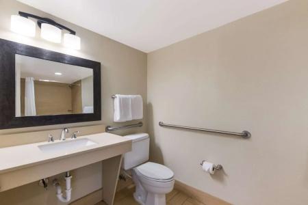 Comfort Inn South Oceanfront - 48