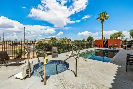 Super 8 by Wyndham Marana/Tucson Area - 27