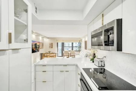 The Alexander All Suites - 780