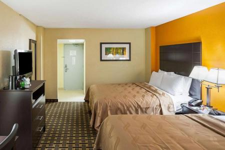 Quality Inn & Suites Downtown - 5