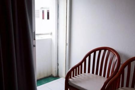 18 Coins Cafe & Hostel - 59