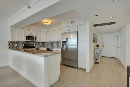 The Alexander All Suites - 457