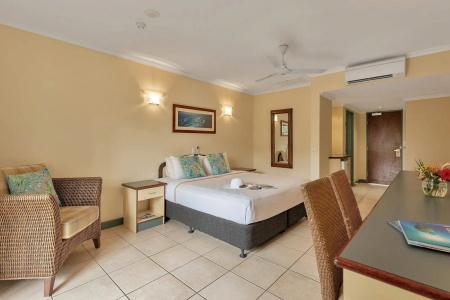 Bay Village Tropical Retreat & - 34