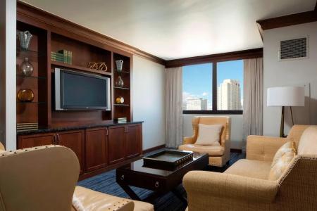 Sheraton Norfolk Waterside - 84