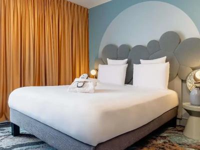 Mercure Annecy Centre - 81