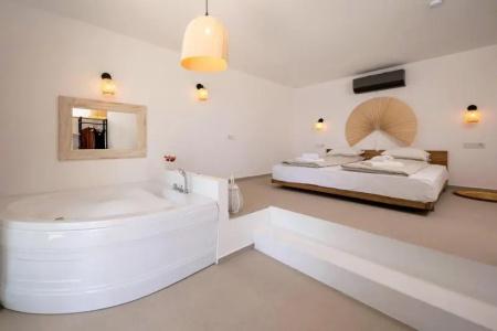 Villa Kale Suites with heated pool in winter - 37
