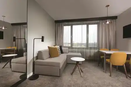 Adina Apartment Frankfurt Westend - 60