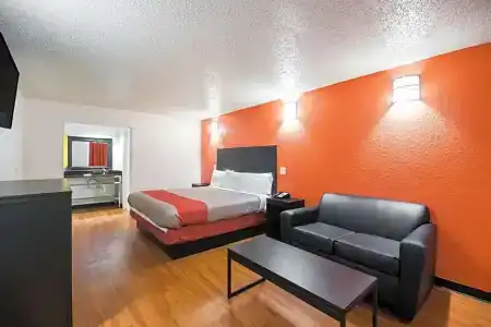 6-Houston, TX - Brookhollow - 49