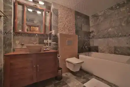 Caravanserai Inn - 154