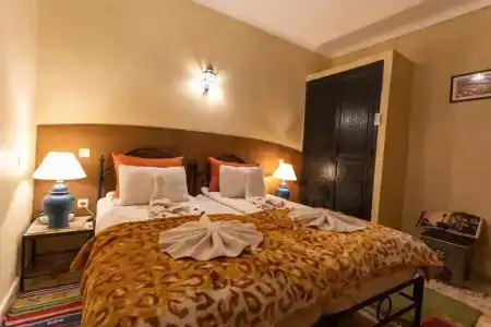 Riad Losra - 63