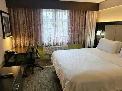 Holiday Inn Express Maspeth, An Ihg - 66