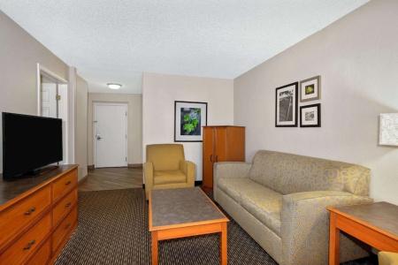 La Quinta Inn by Wyndham Tucson East - 54