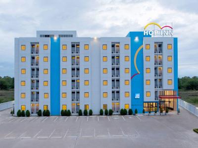Hop Inn Lopburi - 18