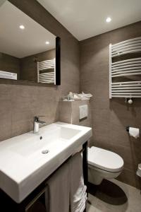 Best Western Royal Centre - 30