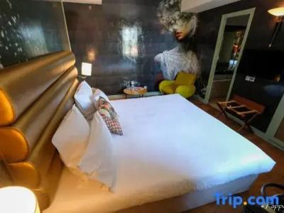 Boutique Hôtel des Beaux Arts - 128