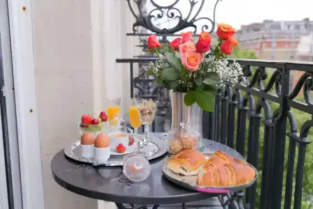 Idéal Hôtel Design - 10