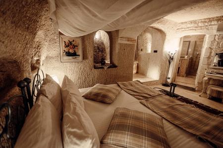 Tafoni Houses Cave - 3