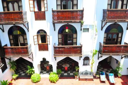 Dhow Palace - 0