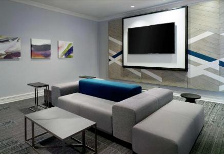 Hilton Garden Inn Atlanta-Buckhead - 2