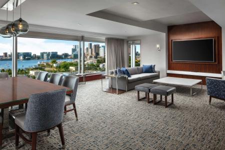 Hilton Boston Logan Airport - 6
