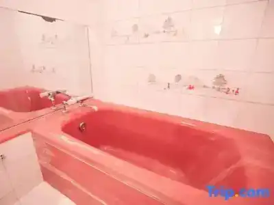 Hotel - 75
