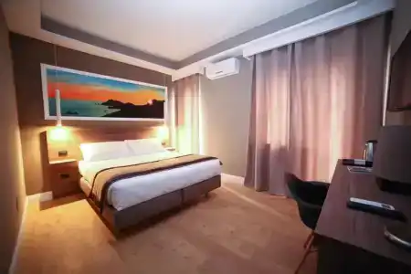 7th Floor Suite - 127