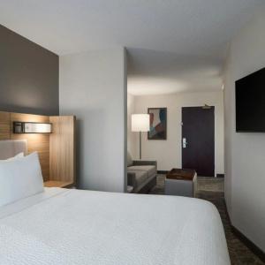SpringHill Suites - 37