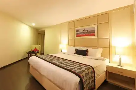 Golden Tulip Jaipur - 3