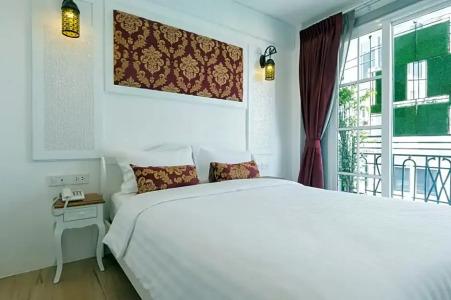 White Ivory Bed And Breakfast - 76