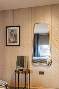 Palm Court - 81