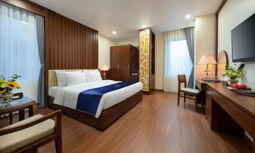 Halong Boutique - 16