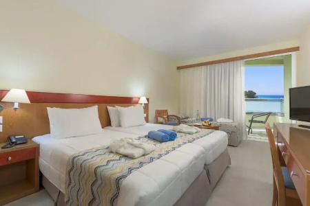 Avra Beach Resort - 42