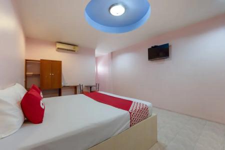 Oyo 1070 Paradise Resort - 23