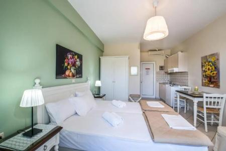 Stamatakis Boutique Studios - 141