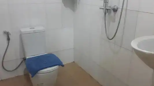 Silla Patong Hostel - 47