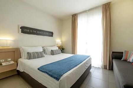 Le Rose Suite - 201