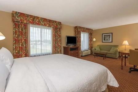 Hampton Inn - Suites-North-I-95 - 41