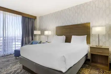 Best Western Plus Bayside Inn - 92