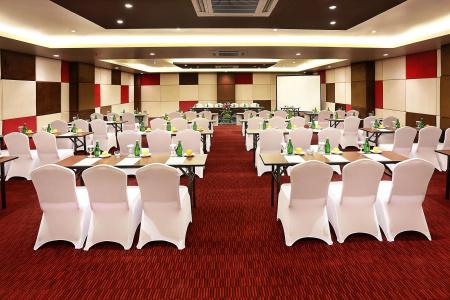 Golden Tulip Essential Denpasar - 19
